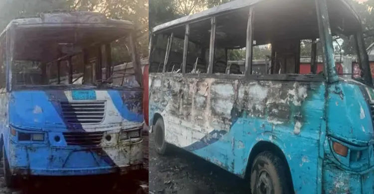 সিদ্ধিরগঞ্জে মহাসড়কে পার্কিং করা বাসে আগুন, তদন্ত করছে পুলিশ