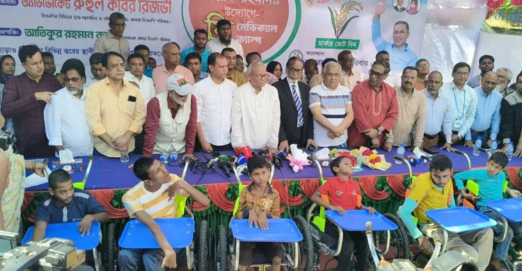 বগুড়ায় দিনব্যাপী তারেক রহমানের উদ্যোগে সেবামূলক কর্মসূচি