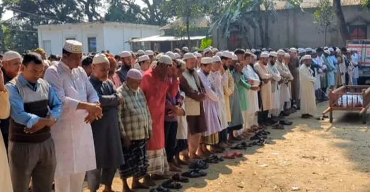 নরসিংদীতে ভূমিকম্পে নিহত বাবা-ছেলের দাফন সম্পন্ন