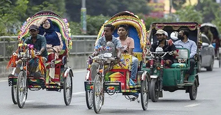 নিয়ন্ত্রণের বাইরে ব্যাটারিচালিত অটোরিকশা ‘অচল’ হওয়ার শঙ্কায় নগরবাসী
