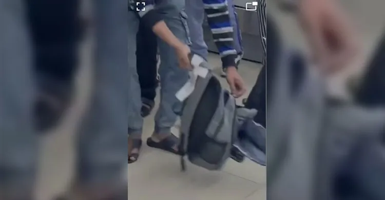 সৌদি আরব থেকে আউট পাস যাত্রীদের ব্যাগেজে চুরির অভিযোগ, ঢাকায় ক্ষোভ