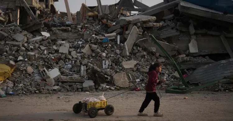 গাজায় যুদ্ধবিরতির মধ্যেও হামলা, নিহতের সংখ্যা ৭০ হাজার ছাড়াল