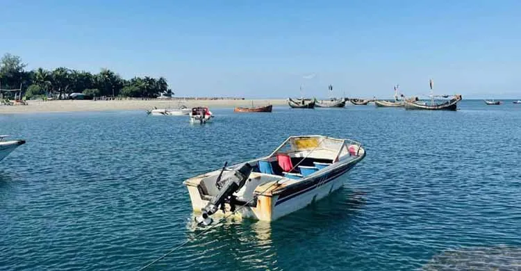 ১ ডিসেম্বর থেকে সেন্টমার্টিনে পর্যটকবাহী জাহাজ চলাচল শুরু
