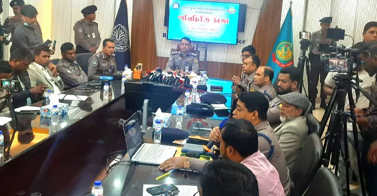 পুলিশ ও সাংবাদিক মিলে শহরকে অপরাধমুক্ত করবে: পুলিশ কমিশনার