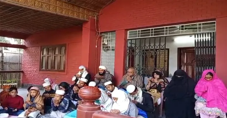 খালেদা জিয়ার রোগ মুক্তি কামনায় কুড়িগ্রামে দোয়া ও সদকা আদায়