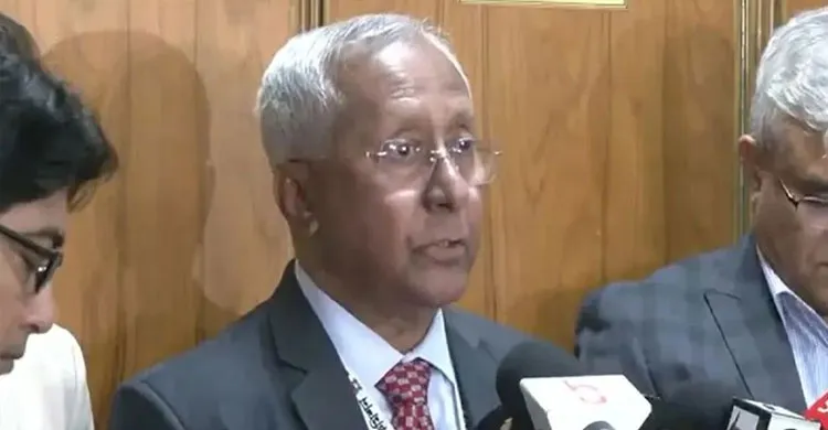 তফসিল ও ভোটের তারিখ নিয়ে বিভ্রান্তি না ছড়ানোর আহ্বান ইসির