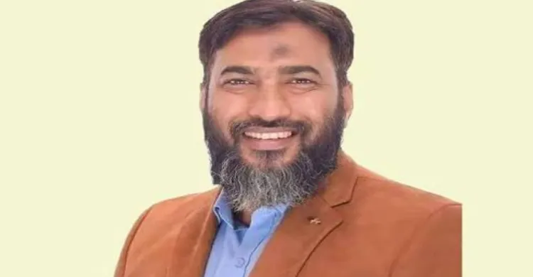 ইসহাকপুত্রের আবেগঘন স্ট্যাটাসে উত্তাল ঢাকা-৭