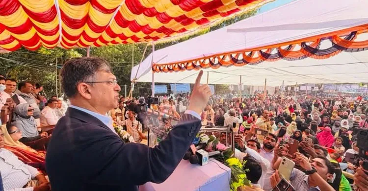 গণঅভ্যুত্থানে শেখ হাসিনা ক্ষমতাচ্যুত, এবার দেশ সুষ্ঠু নির্বাচনের পথে