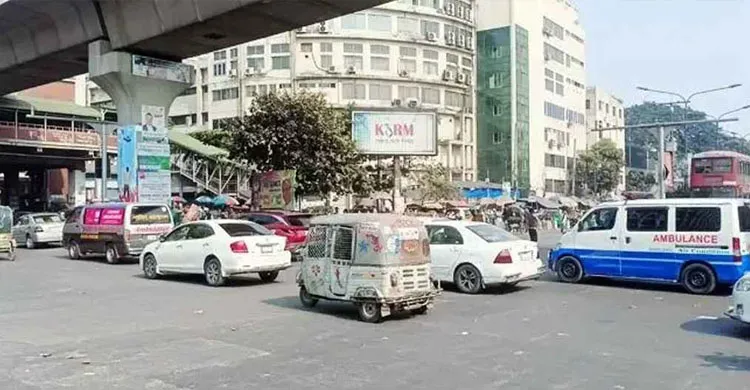 শাহবাগ থেকে সরে গেল পাঁচ কলেজের শিক্ষার্থীরা, যান চলাচল স্বাভাবিক