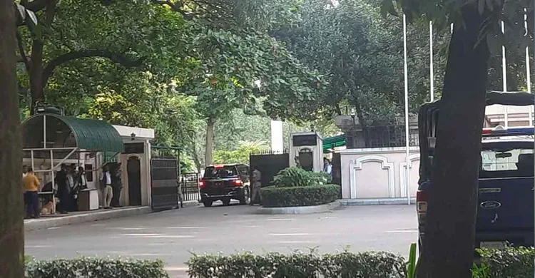 যমুনায় সিইসিসহ ৫ কমিশনার