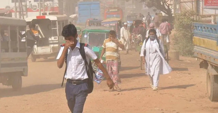বায়ুদূষণে আবারও বিশ্বে দ্বিতীয় স্থানে ঢাকা, স্বাস্থ্যের জন্য ‘খুব অস্বাস্থ্যকর’
