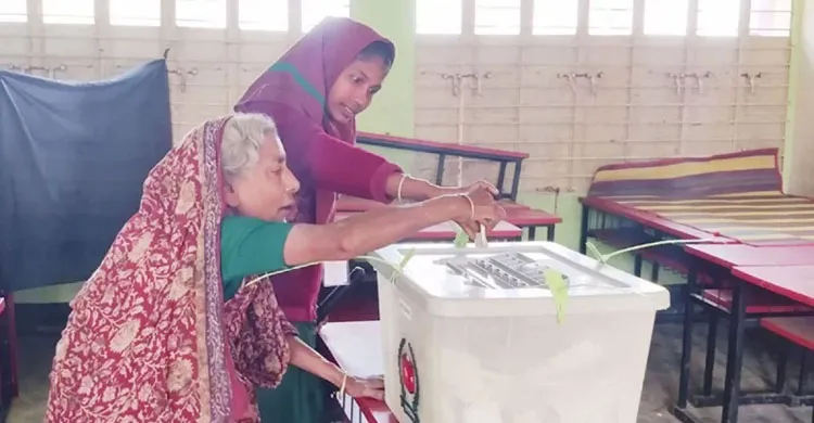 ভোটের সময় বাড়ল ১ ঘণ্টা, তফসিল ঘোষণা করলেন সিইসি
