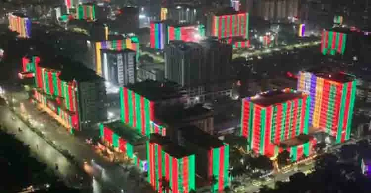 মহান বিজয় দিবসে আলোর উৎসবে রঙিন ঢাকা