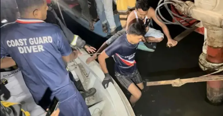 ফেরি থেকে নদীতে পড়ল ট্রাকসহ ৫ যানবাহন, উদ্ধার ৩ মরদেহ