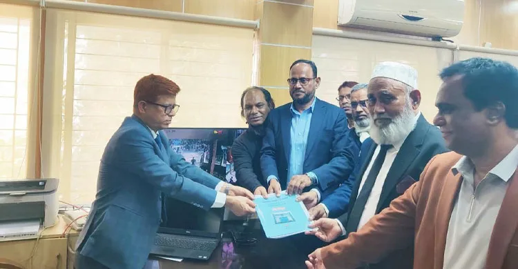 একসঙ্গে মনোনয়নপত্র নিলেন সালাম পিন্টু ও সুলতান সালাউদ্দিন টুকু