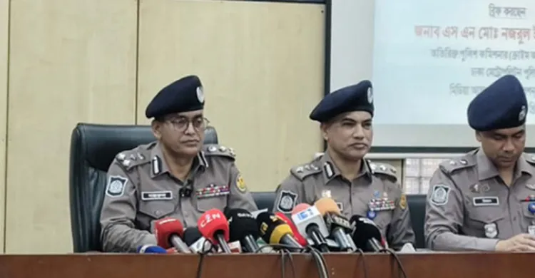 প্রথম আলো ও ডেইলি স্টার কার্যালয়ে হামলা, গ্রেপ্তার ১৭