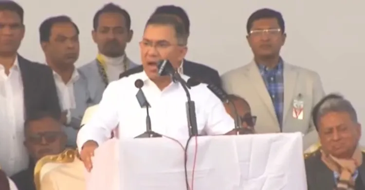 সংবর্ধনা মঞ্চে বক্তব্য রাখছেন তারেক রহমান