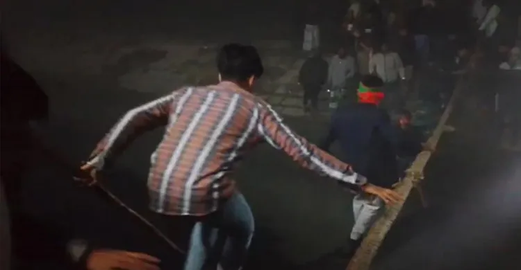 লঞ্চ–বাল্কহেড সংঘর্ষ, অল্পের জন্য রক্ষা পেলেন সহস্রাধিক যাত্রী