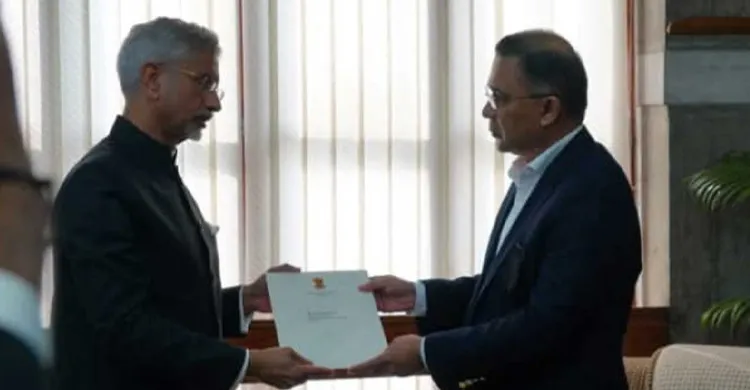 ভারতের শোকবার্তা তারেক রহমানের হাতে তুলে দিলেন জয়শঙ্কর