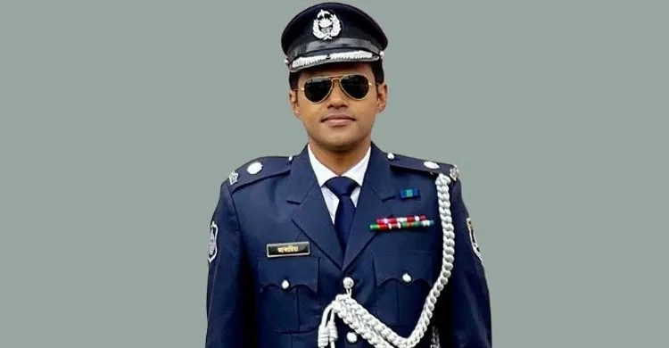 আবেদ আলীর প্রশ্নে ক্যাডার হওয়ার অভিযোগ, জিকুর দেশত্যাগে নিষেধাজ্ঞা