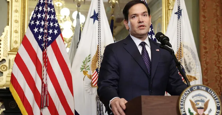 ভেনেজুয়েলার তেল নিয়ন্ত্রণ ‘অনির্দিষ্টকালের জন্য’ যুক্তরাষ্ট্রের হাতে