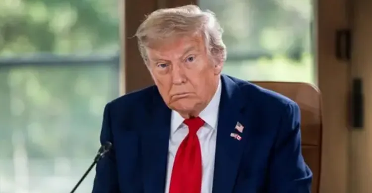 গ্রিনল্যান্ড দখল করার ঘোষণা ট্রাম্পের