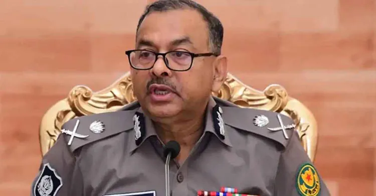 দল-মতের ঊর্ধ্বে থেকে ত্রুটিবিহীন নির্বাচন দিতে হবে: ডিএমপি কমিশনার