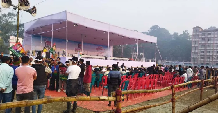 পলোগ্রাউন্ডে বিএনপির নেতাকর্মীদের ঢল, নগরজুড়ে উৎসবমুখর পরিবেশ