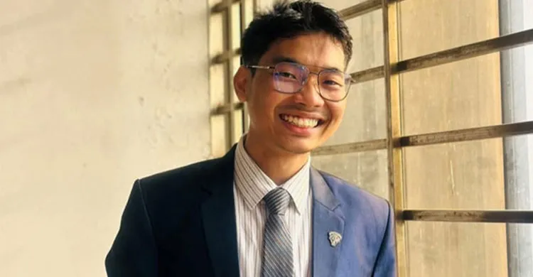 ডাকসু থেকে পদত্যাগের সিদ্ধান্ত সর্বমিত্র চাকমার