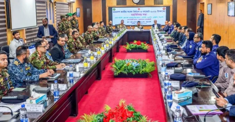 সেনাবাহিনী প্রধান পটুয়াখালী-খুলনা পরিদর্শন, নির্বাচন নিরাপত্তা পর্যালোচনা