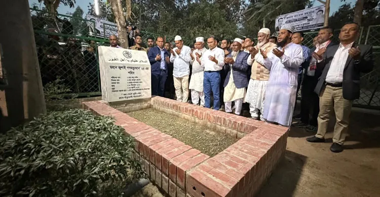 রংপুরে আবু সাঈদের কবর জিয়ারত করলেন তারেক রহমান