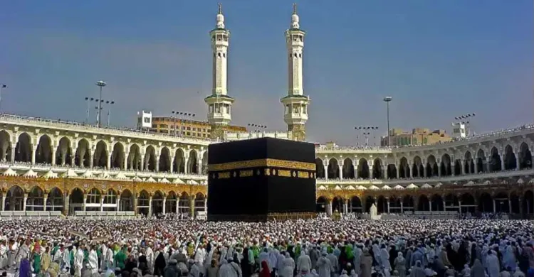 আজ থেকে হজ ভিসা ইস্যু শুরু