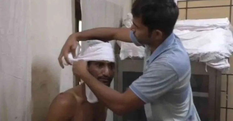 রূপগঞ্জে ছাত্রদল নেতার নেতৃত্বে অপর ছাত্রদল নেতাকে কুপিয়ে জখম