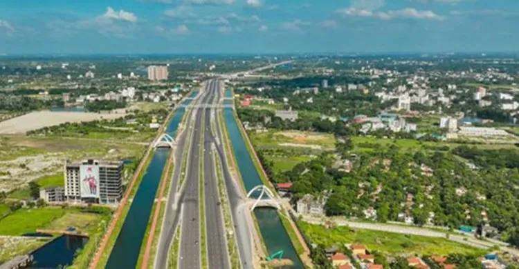 নির্জন সড়ক, অন্ধকার গলি আর ফাঁকা প্লটে অপরাধের রাজত্ব, পূর্বাচল কি হয়ে উঠছে ক্রাইম জোন