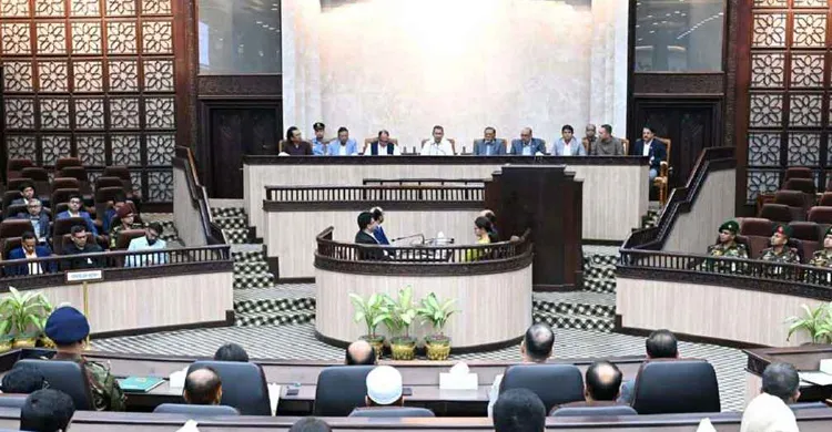 কর্মকর্তা-কর্মচারীদের সঙ্গে প্রধানমন্ত্রীর প্রথম মতবিনিময়