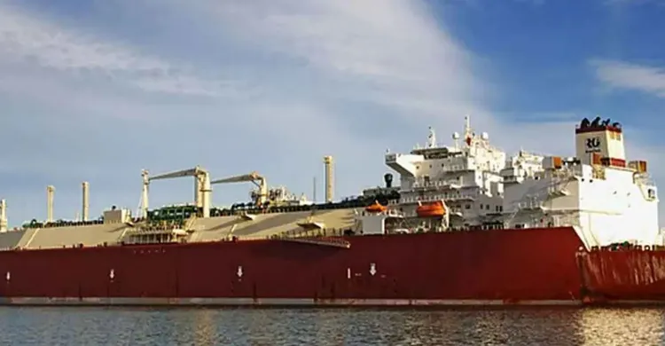 হরমুজ প্রণালি পাড়ি দিয়ে গ্যাসবাহী জাহাজ চট্টগ্রামে