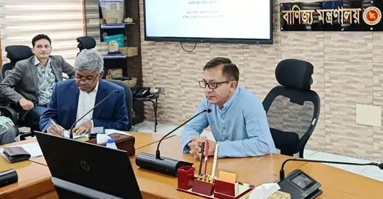 ‘ভোজ্যতেল পর্যাপ্ত আছে, দাম এক ফোঁটাও বাড়বে না’: বাণিজ্যমন্ত্রী