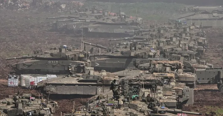 ইরান যুদ্ধ থেকে ‘পালানোর পথ’ খুঁজছে ইসরাইল