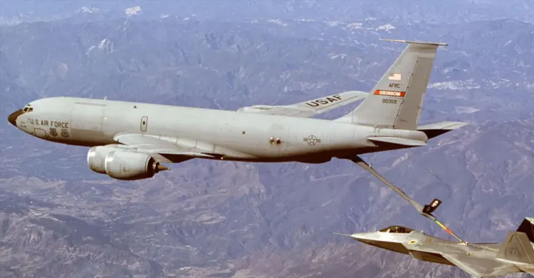 ইরাকের আকাশে যুক্তরাষ্ট্রের রিফুয়েলিং বিমান বিধ্বস্ত