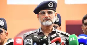 ঈদে কাউন্টারে ভাড়ার চার্ট টানাতে হবে, ফিটনেসবিহীন বাসে মোবাইল কোর্ট: ডিএমপি কমিশনার