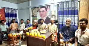 ভাইস চেয়ারম্যান প্রার্থী মাহবুব মল্লিকের উদ্যোগে দোয়া ও ইফতার মাহফিল