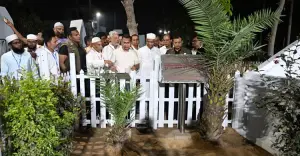 প্রধানমন্ত্রী তারেক রহমান নানা-নানির কবর জিয়ারত করলেন