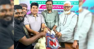 হাউলী যুব উন্নয়ন ও সমাজকল্যাণ সংগঠনের উদ্যোগে দরিদ্রদের মধ্যে ঈদ উপহার বিতরণ