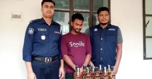 নবীগঞ্জে মাদকবিরোধী অভিযানে ১১ বোতল বিদেশি মদসহ গ্রেপ্তার ১