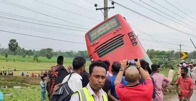 ময়মনসিংহে ত্রিমুখী সংঘর্ষে নিহত ২, আহত ৭