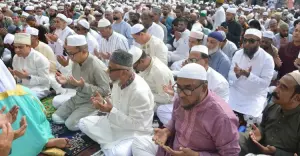 সিলেটের শাহী ঈদগাহে দুই মন্ত্রীর নামাজ আদায়, লাখো মুসল্লীর ঢল