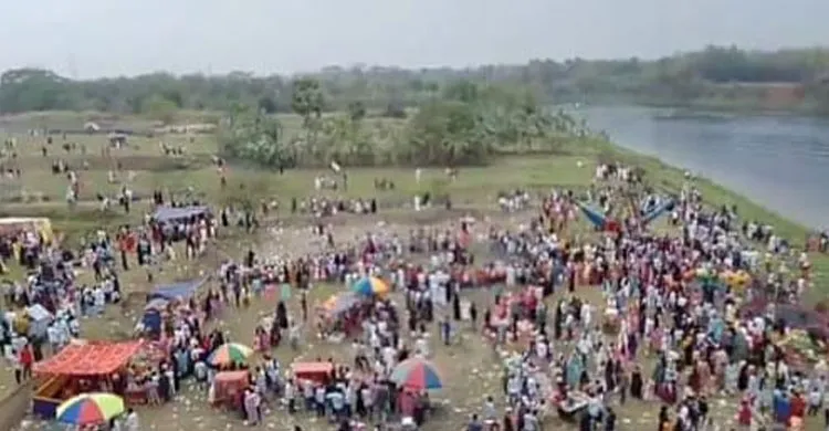 শ্রীপুরে ঈদ আনন্দে মুখর শীতলক্ষ্যা নদীর তীরে জমজমাট বিনোদন মেলা