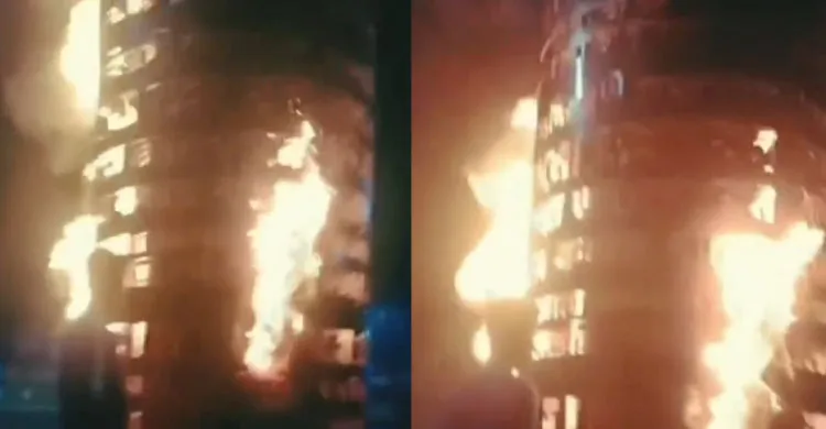 শরীয়তপুরে ৩৬ জুলাই স্মৃতিস্তম্ভে আগুন দিয়েছে দুর্বৃত্তরা