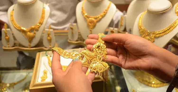 ৬ ঘণ্টার ব্যবধানে আবারও বাড়ল সোনার দাম