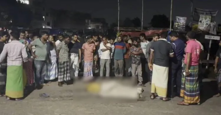 ধামরাইয়ে ট্রাক চাপায় অটোরিকশা চালক নিহত